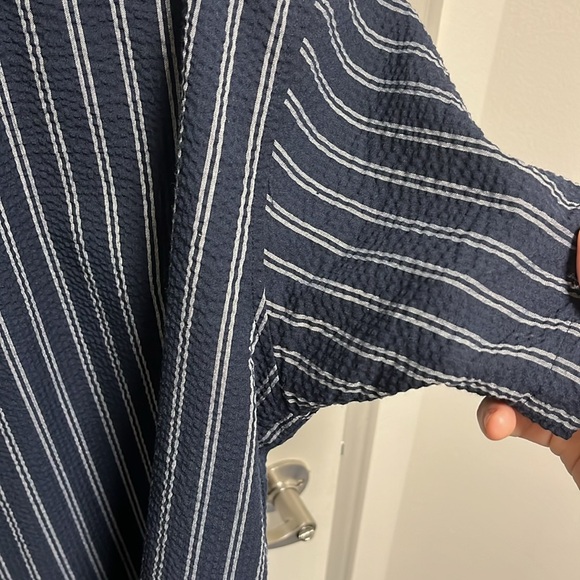 Short sleeve button up set with a short - Picture 5 of 9